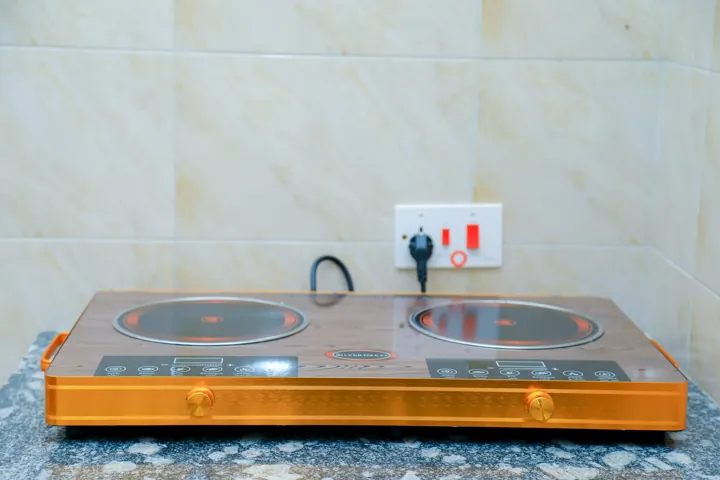 Apartment kitchenette